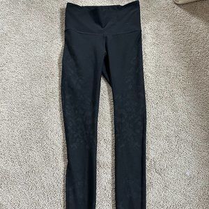 Lululemon black with pattern leggings